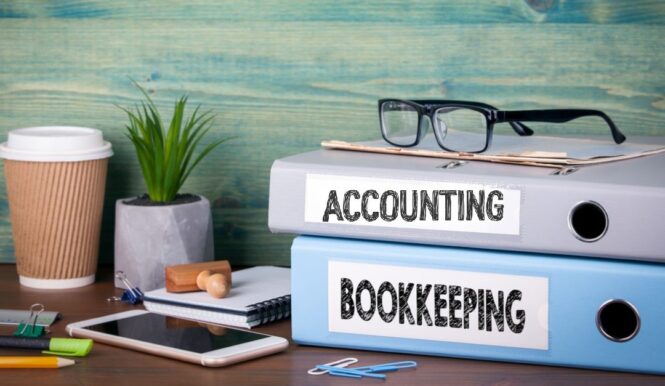 What Is The Difference Between A Bookkeeper And An Accountant?