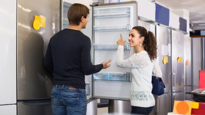 What to Check Before Buying a New Refrigerator - 6 Tips For 2023