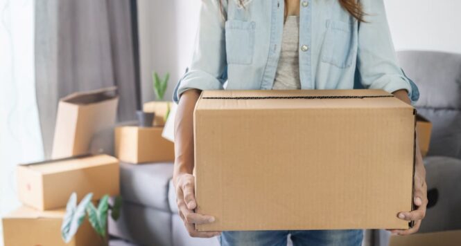 8 Helpful Tips for Moving Out for the First Time - 2022 Guide