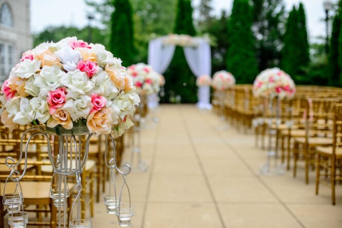How to Plan a Wedding in a Few Months - 2022 Guide