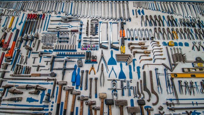 7 Tools Every Contractor Needs - 2022 Guide