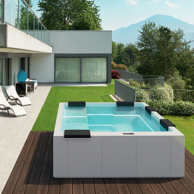 Garden Hot Tubs - What You Need to Know