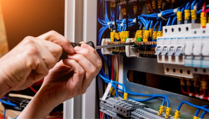 Reasons Why You Need an Electrician For Your Home Electrical Renovation
