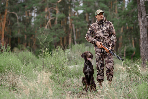 10 Essentials to Pack for Deer Hunting