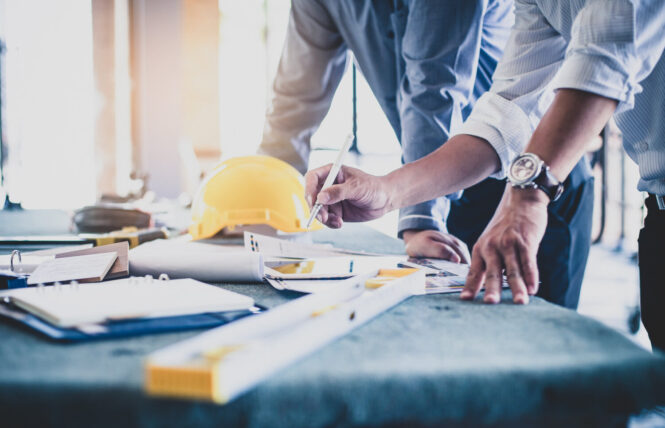 7 Things to Check Before Hiring a Contractor