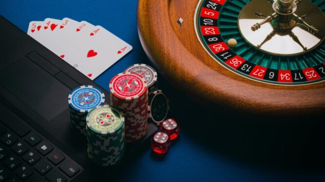 5 Things You Need to Have in Order to Stay Profitable When Playing Online Casino Games
