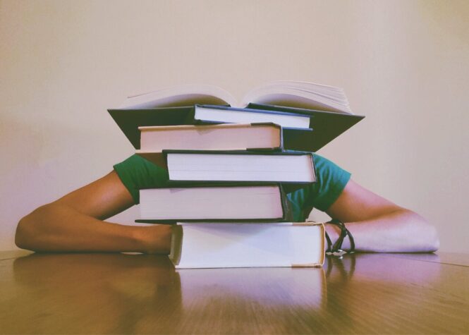 5 Possible Reasons Why You Are Struggling With Studying