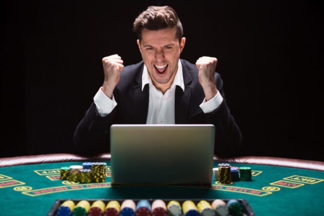 Can You Make a Living With Online Gambling - 2022 Guide