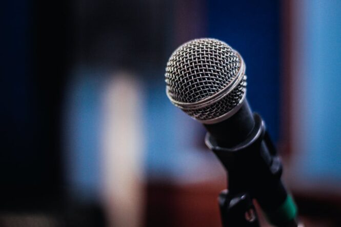 How to Extend the Range of Your Wireless Microphone - 2023 Guide
