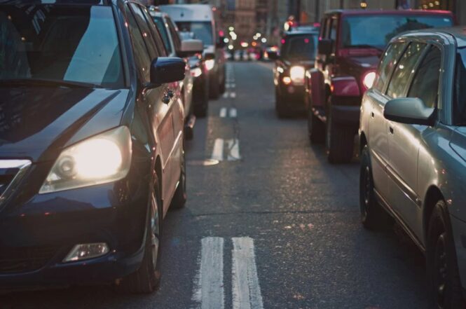 Causes of Traffic Congestion and How to Deal With It