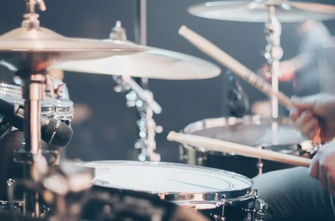 Should You Learn on Acoustic or Electronic Drums?