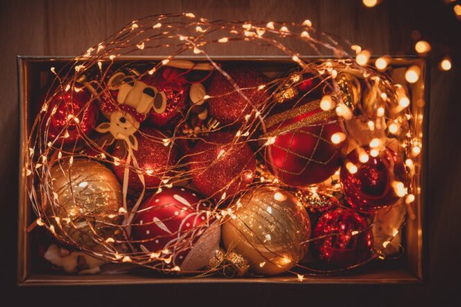 5 Tips on How to Use Christmas Décor All Year Round