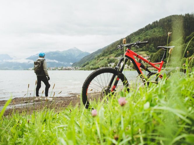 Beginner’s Guide: 6 Useful Tips for New Mountain Bikers